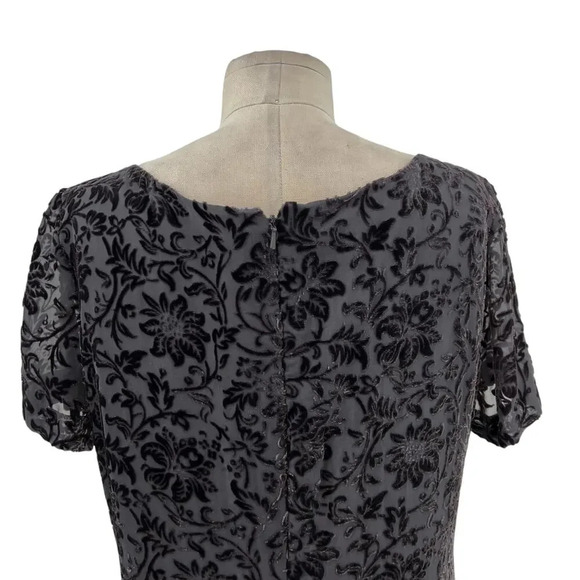 Laura Ashley Vintage Floral Flocked Velvet Whimsigoth Maxi Dress Gray Size US 12 - Picture 7 of 11